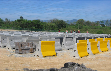 Casting yard for new Jersey barrier at Jelapang, Ipoh